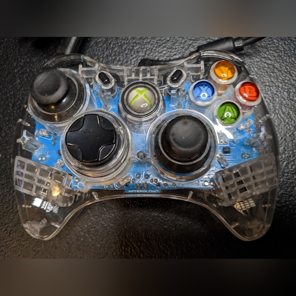 Microsoft Xbox 360 Wired Controllers (2 preowned) Black/Clear - Picture 6 of 12